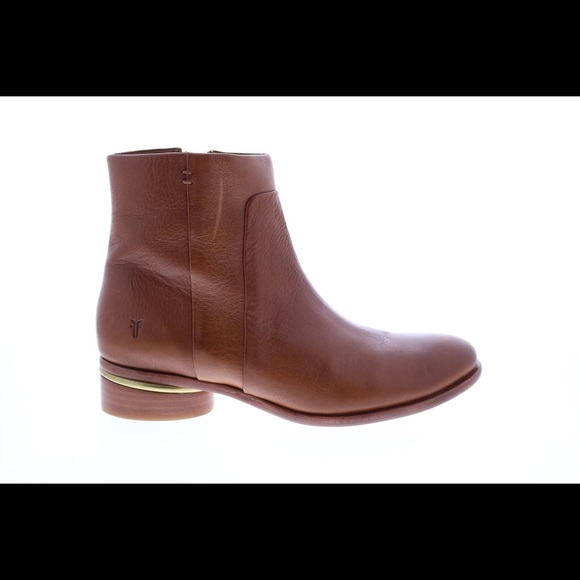 Frye Shoes - NWB Frye Charlie Seam Short Leather Ankle Booties- French Toast